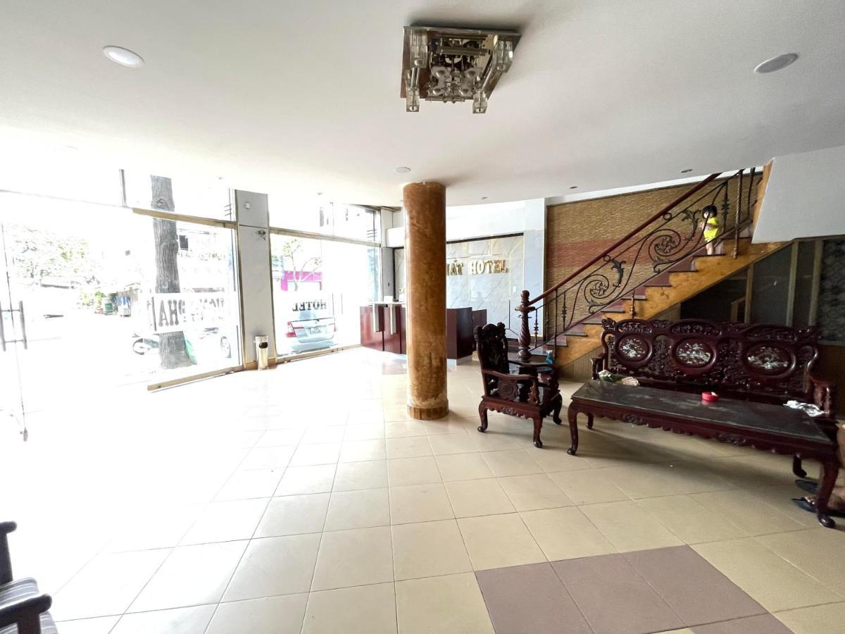 Hotel Khach San Hong Phat 2*